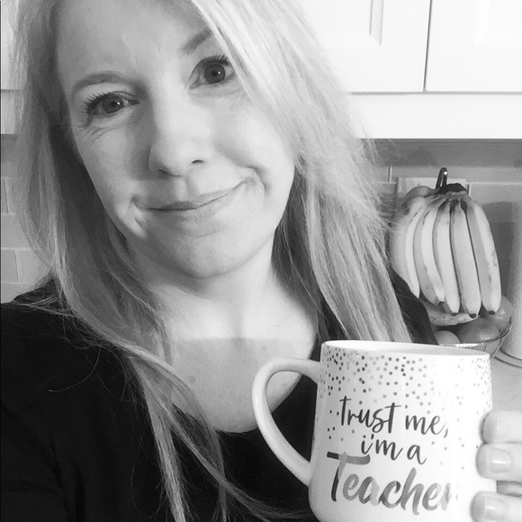 Meet your Posher, Alison - Picture 1 of 1